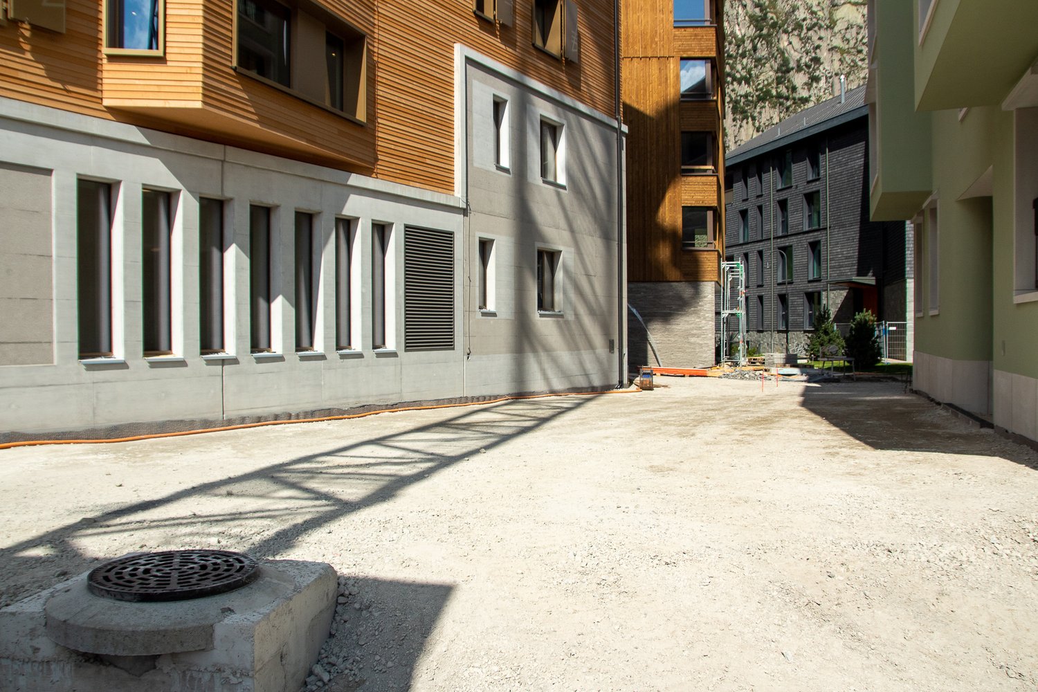 Schmid Projekt Andermatt Ressort Reuss Umgebung Baustelle (2)