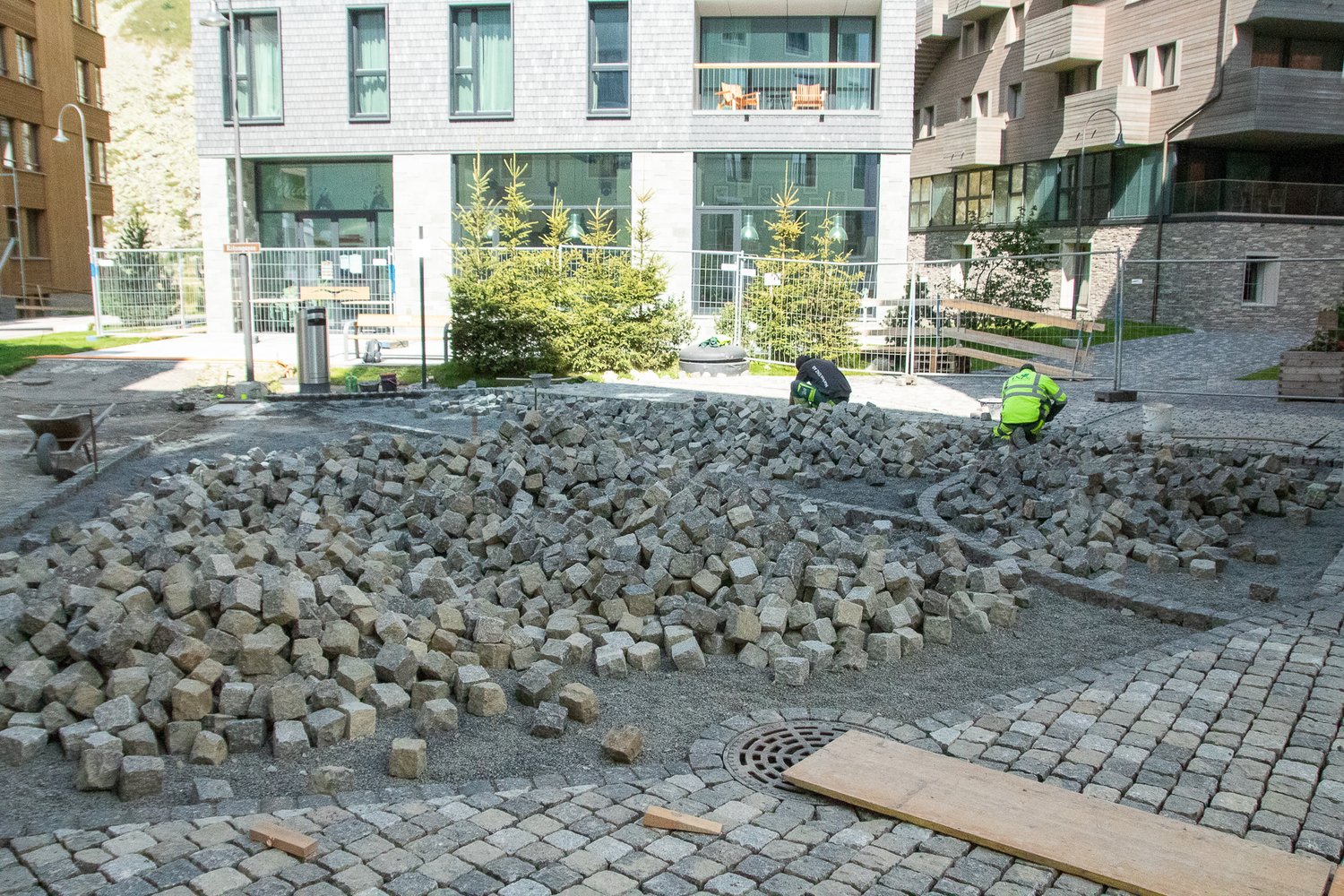 Schmid Projekt Andermatt Ressort Reuss Umgebung Baustelle (5)