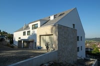 Schmid Projekt Bonstetten Buecheneggstrasse MFH Sunnenberg August (1)