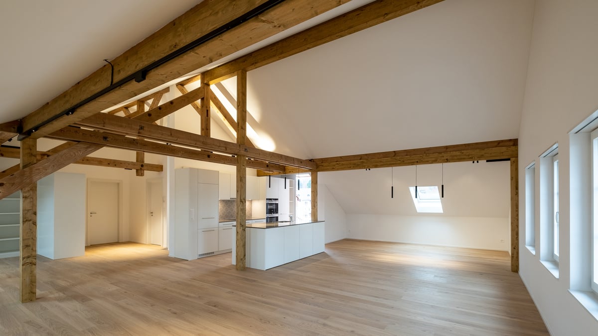 Blick in die Dachwohnung der Vorderen Hauptgasse Zofingen