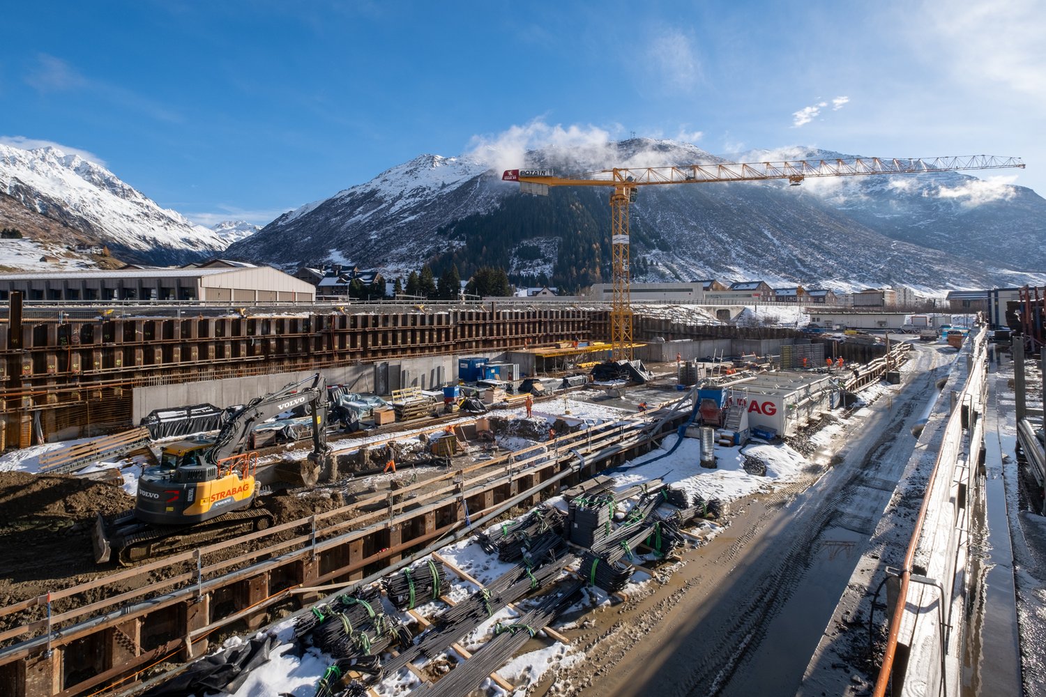 Baustelle Podiumerweiterung Los 4 in Andermatt
