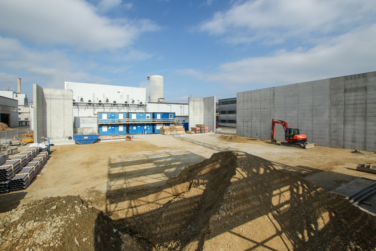 Aussenwände der neuen Zelthalle in Buttisholz