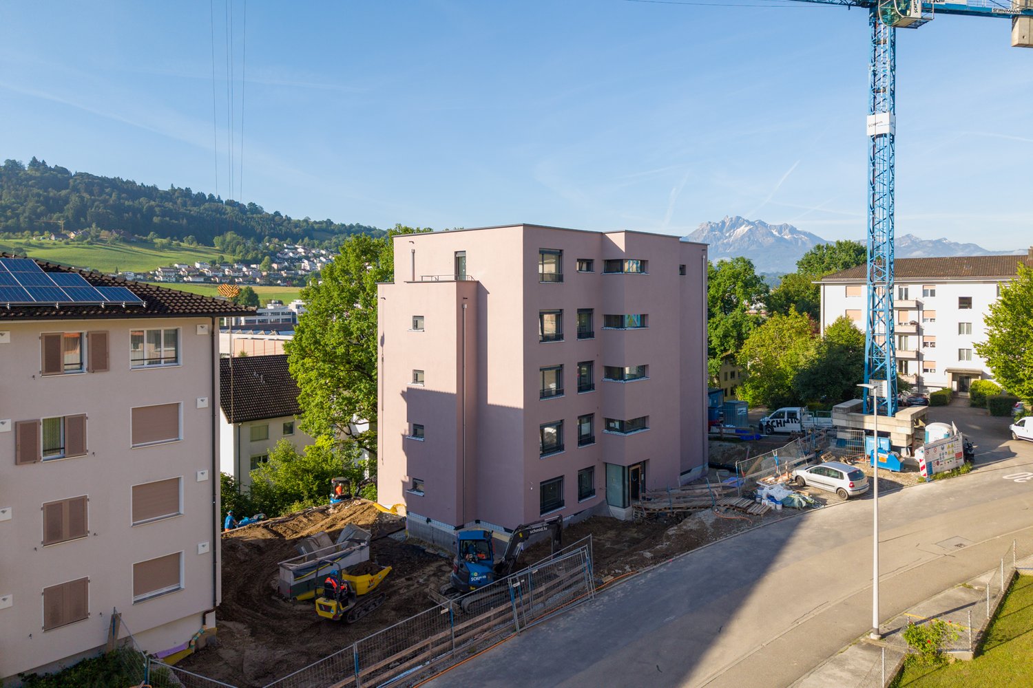 Aussenansicht des neuen MFH in Buchrain