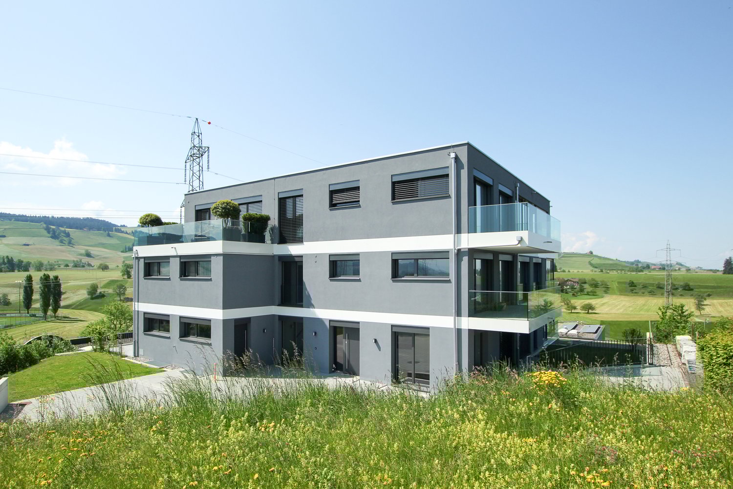 Neubau MFH Sonnenberg in Menzingen.