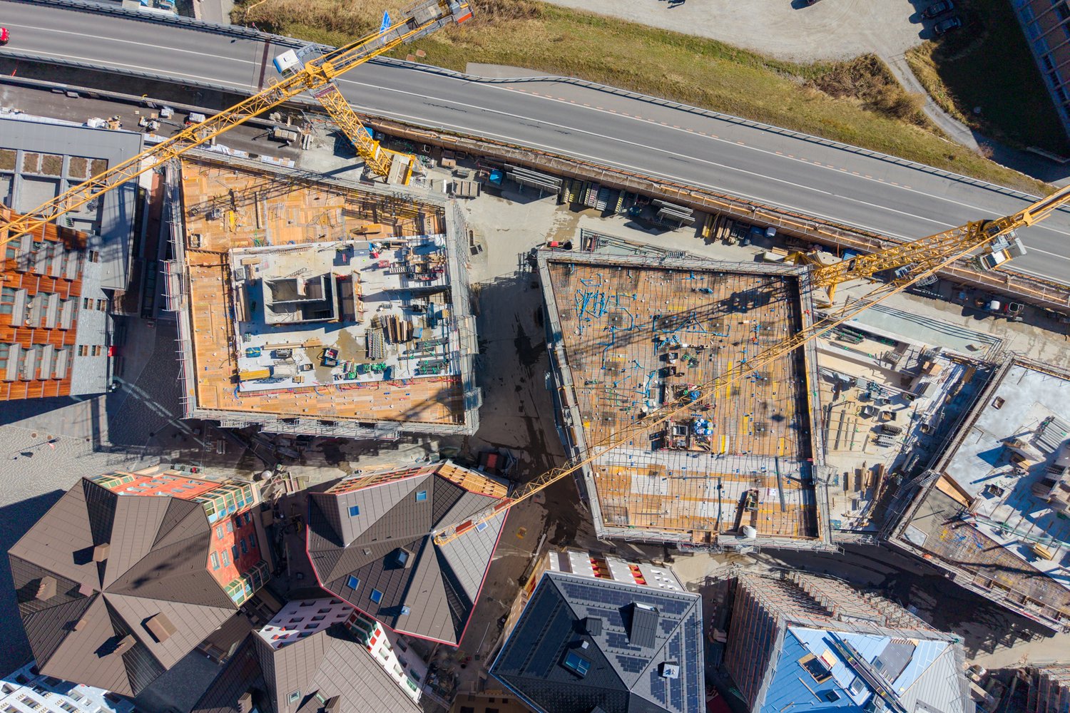 Drohenaufnahmen vom Hotel in Andermatt - Baustelle
