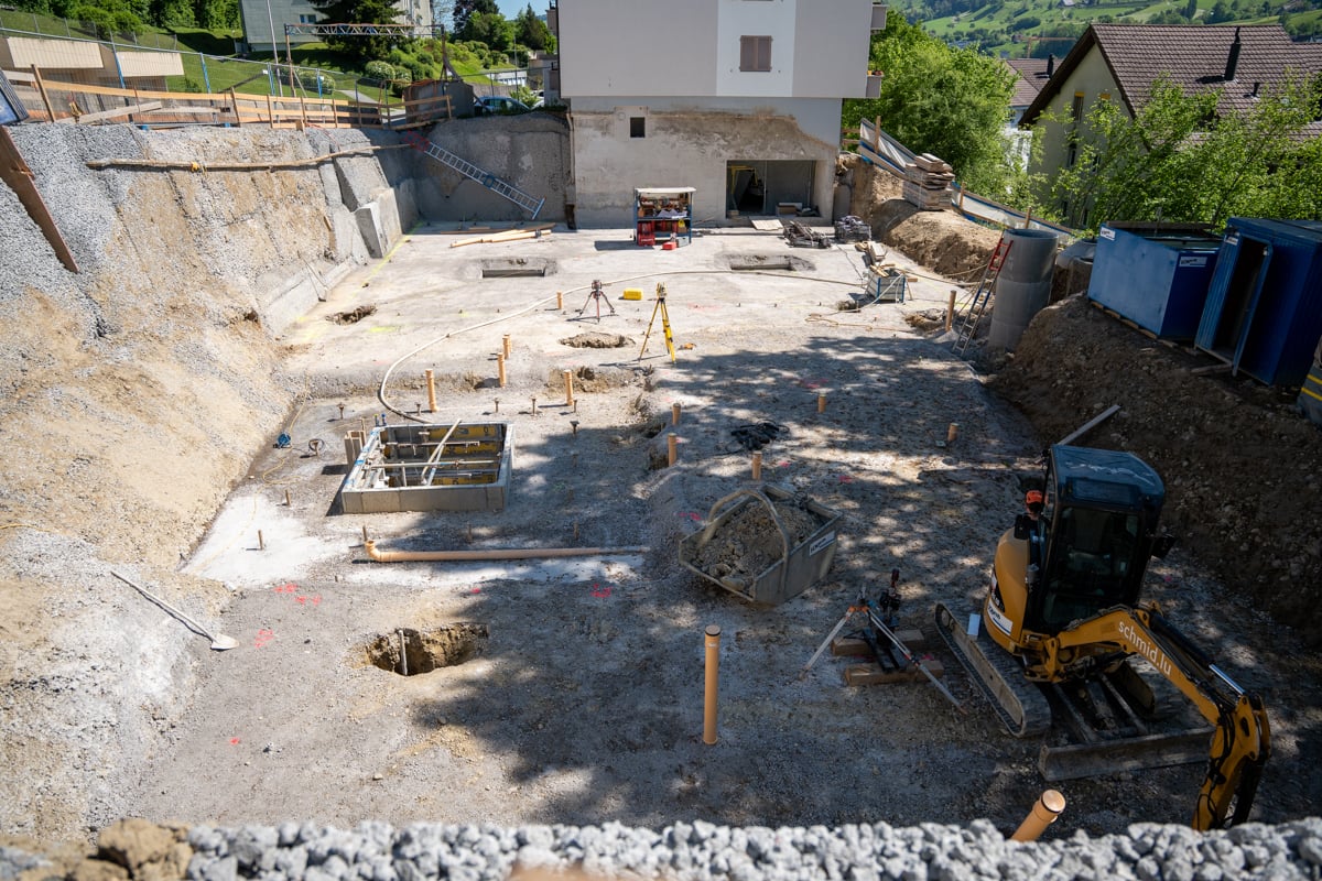 Baugrube des MFH in der Buchfeldstrasse in Buchrain