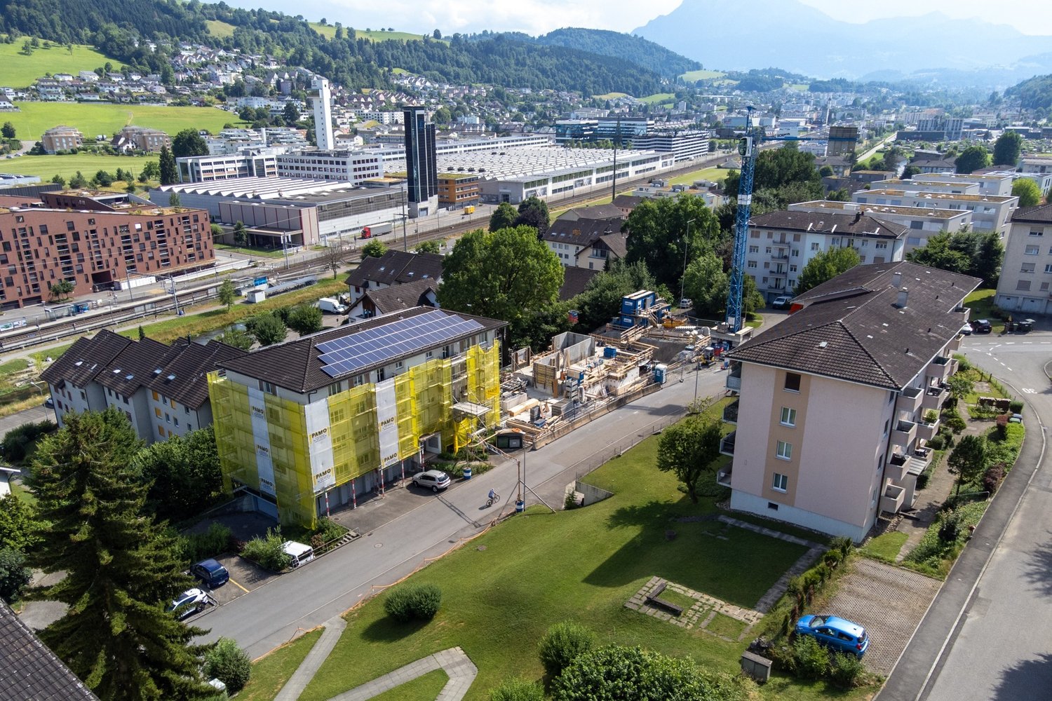 Schmid-Projekt-Buchrain-Buchfeldstrasse-Drohnenaufnahme-Baustelle
