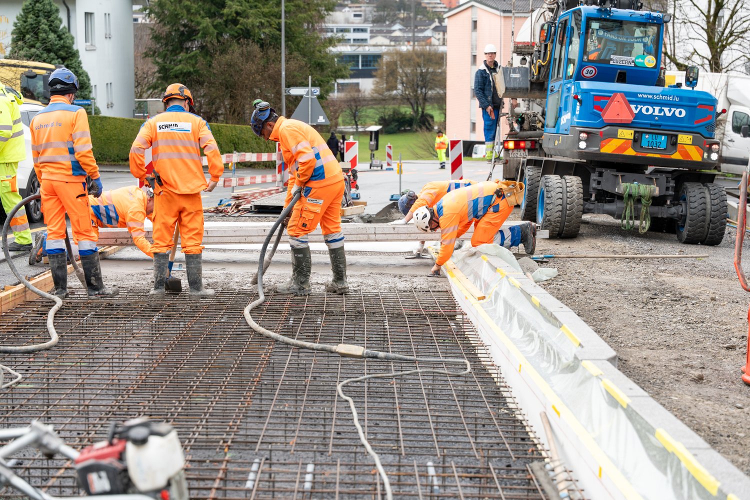 Mitarbeiter bei Strassenarbeiten