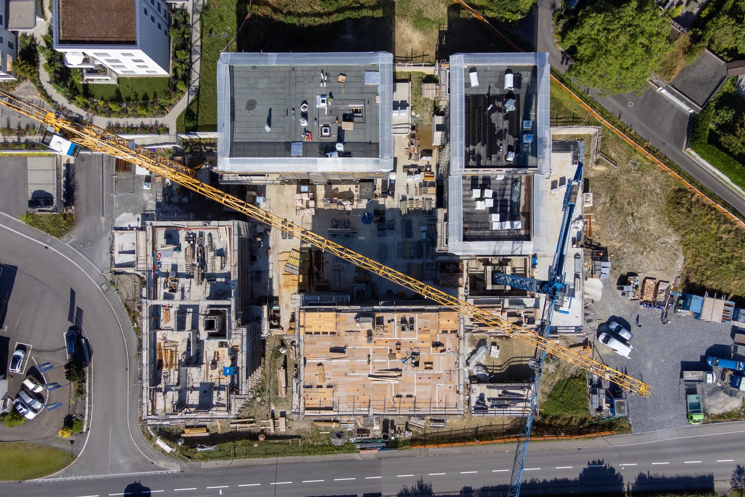 Drohenaufnahme der Überbauung Leumatt 3 in Buchrain