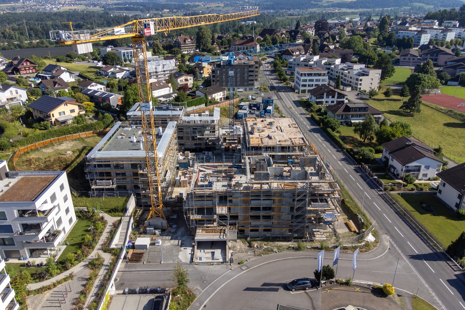 Drohenaufnahme der Überbauung Leumatt 3 in Buchrain