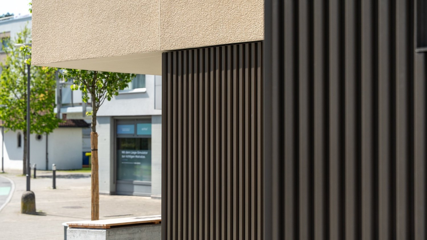 Fassadendetail des neuen MFH im Gartenweg in Ebikon