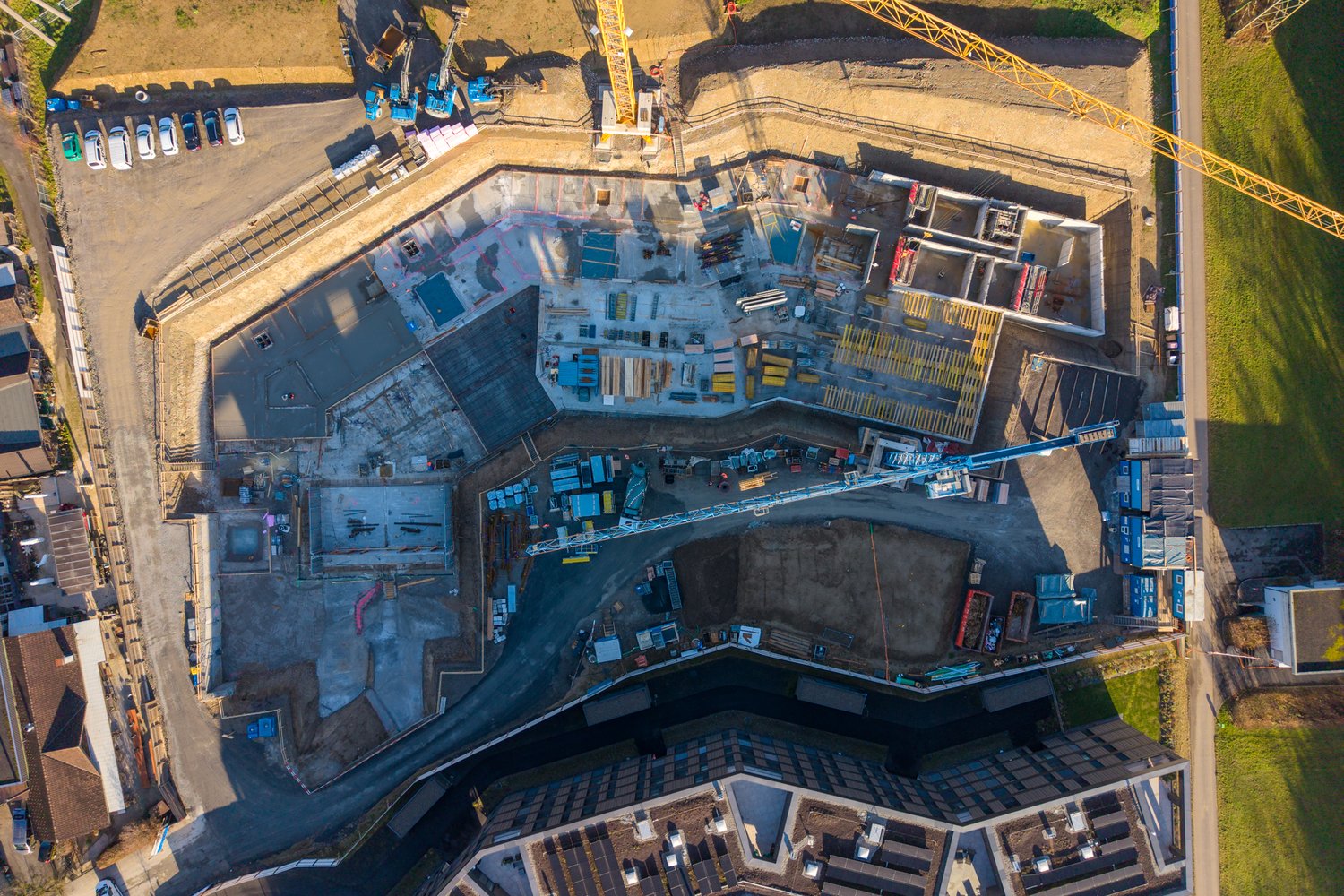 Drohenaufnahme des Baufeldes