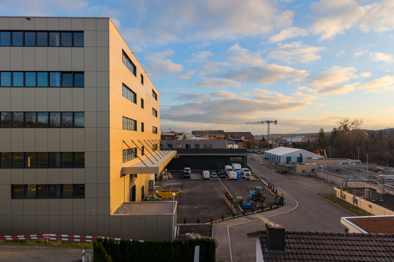 Aussenfassade Gewerbepark Suter in Hochdorf
