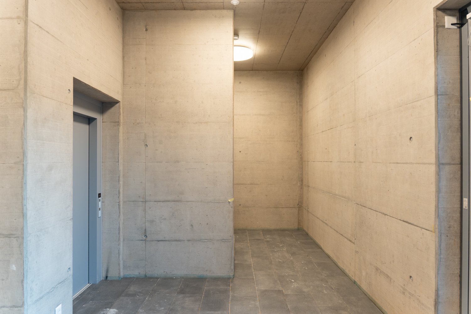 Treppenhaus Gewerbepark Suter in Hochdorf