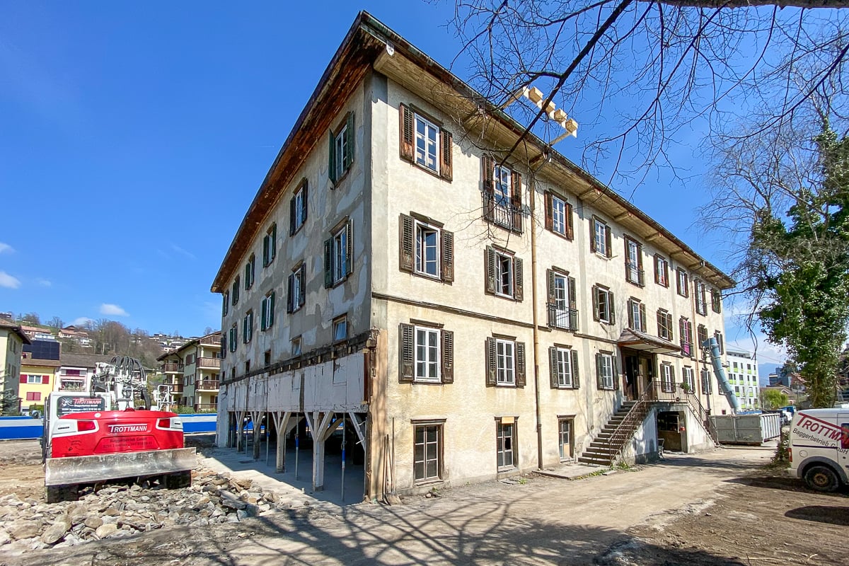 Aussenfassade der Alten Ziegelei nach dem Rückbau der Nebengebäuden.