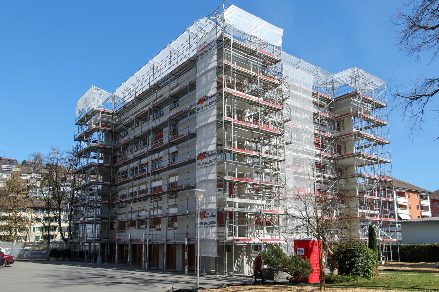 Fassade des MFH im Gärtnerweg 2 in Kriens