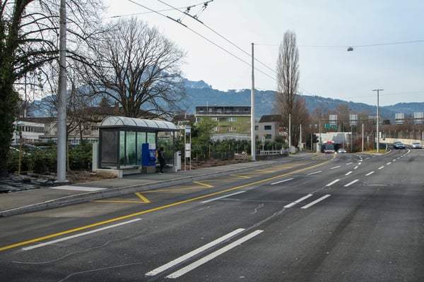 K4 Kriens, Bushaltestelle und Gesamtverkehrssystem RBus