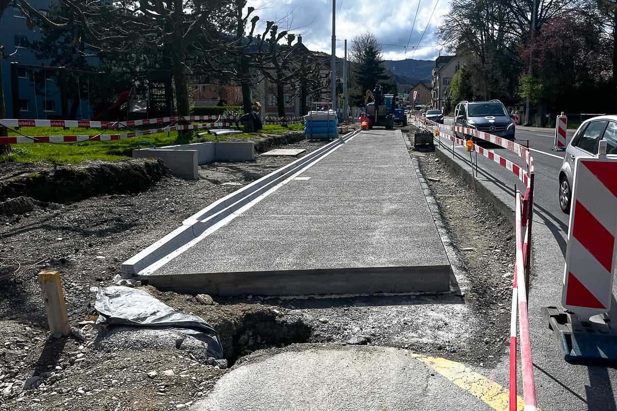 Kriens Schachenweidstrasse K4 Strassenbauarbeiten