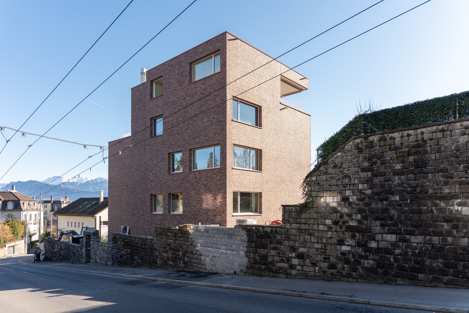 Fassade Strassenseitig