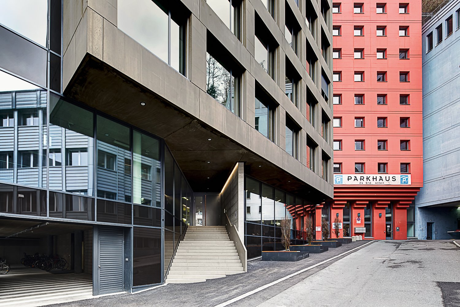 Eingang zum Gebäude