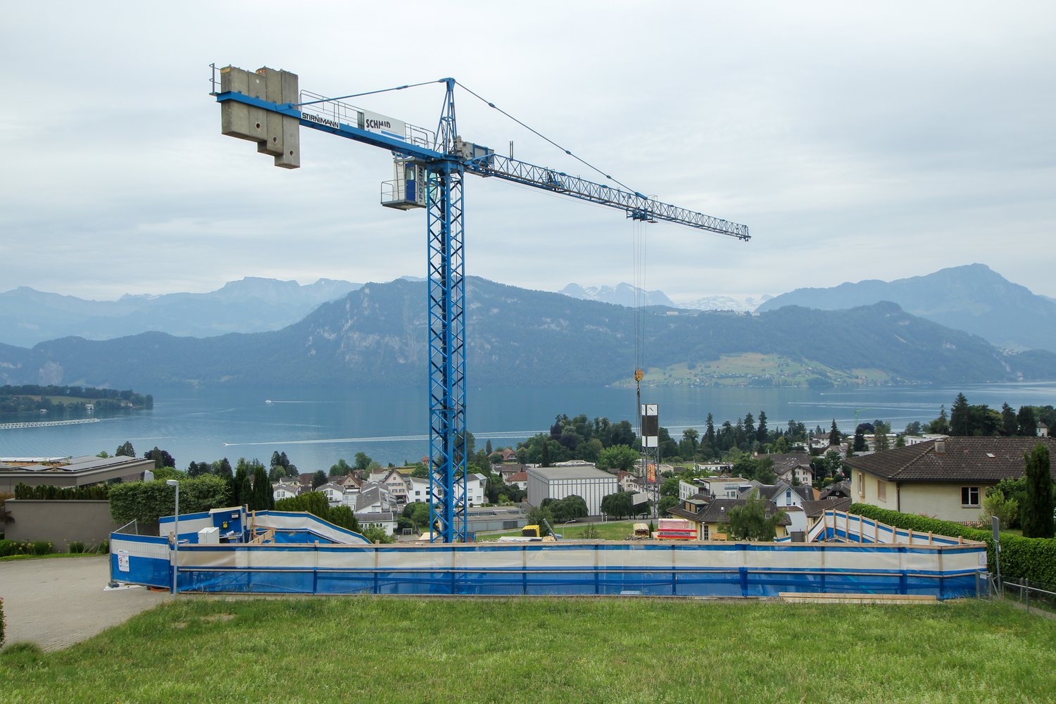 Neubau EFH Schwerzihöhe in Meggen - Baumeisterarbeiten