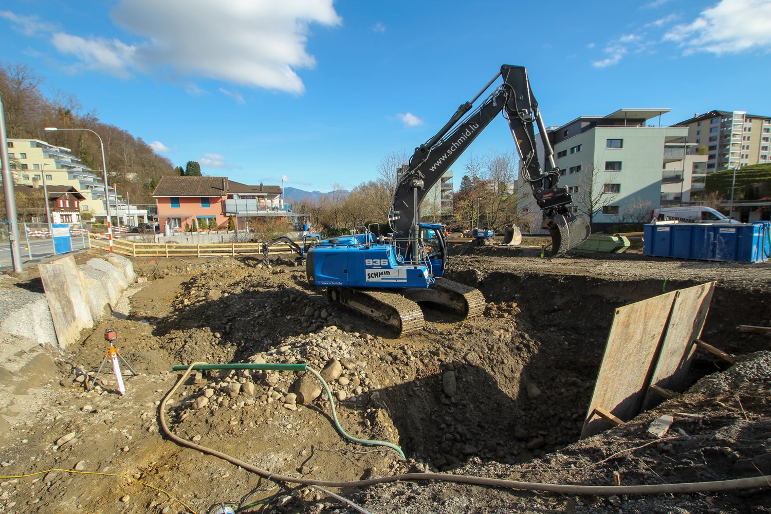 Tiefbauarbeiten beim MFH Krienbachpark in Obernau
