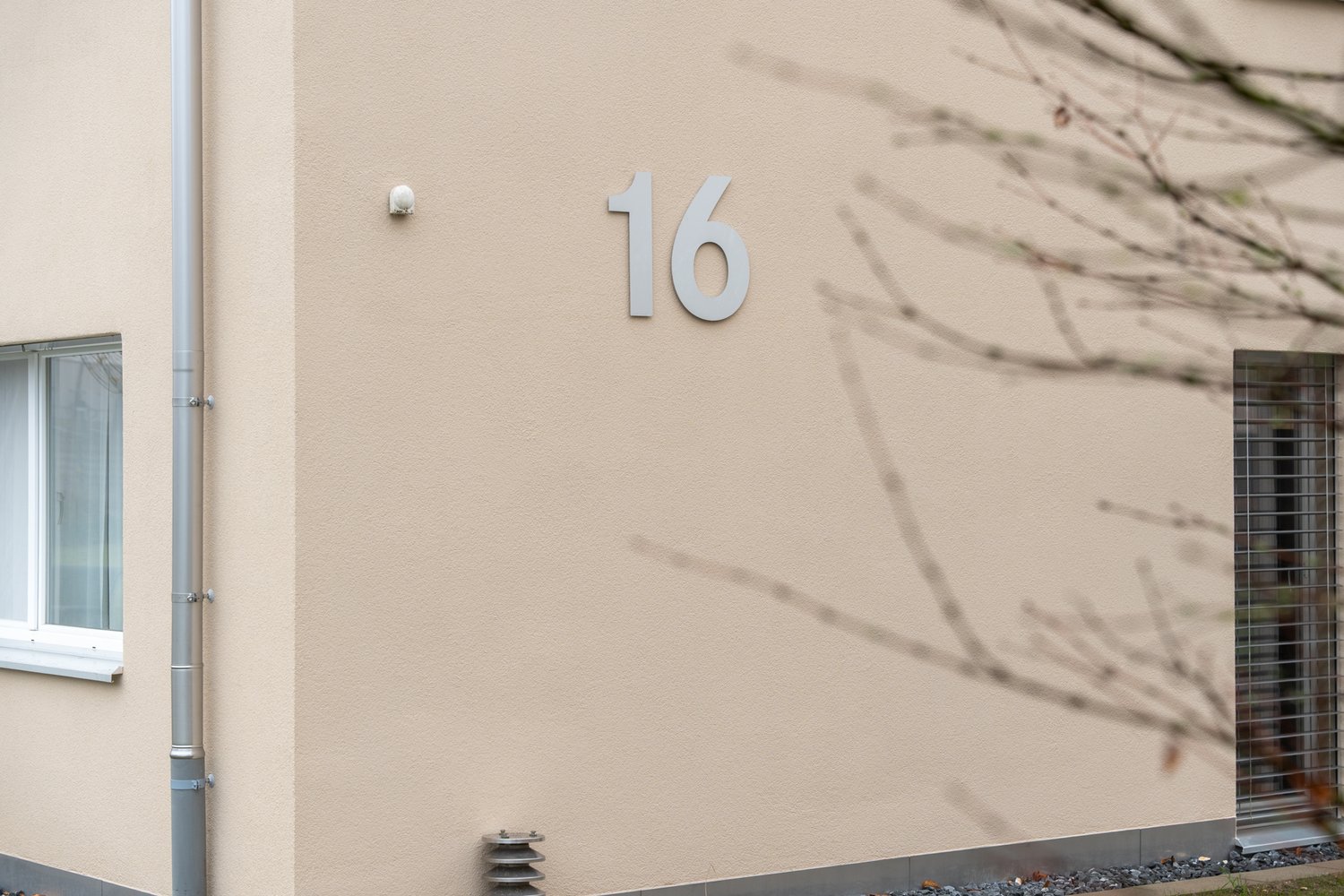 Sanierte Fassade des MFH Heuweg 16 in Oftringen