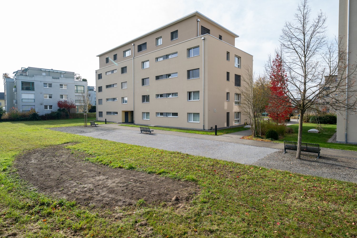 Sanierte Fassade des MFH Heuweg 16 in Oftringen