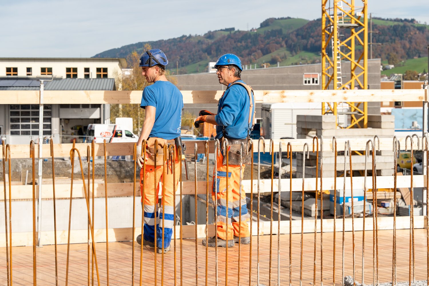 Schmid Mitarbeiter bei der Arbeit
