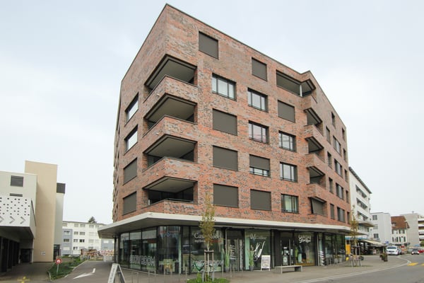 Wohn- und Geschäftshaus Postplatz 18