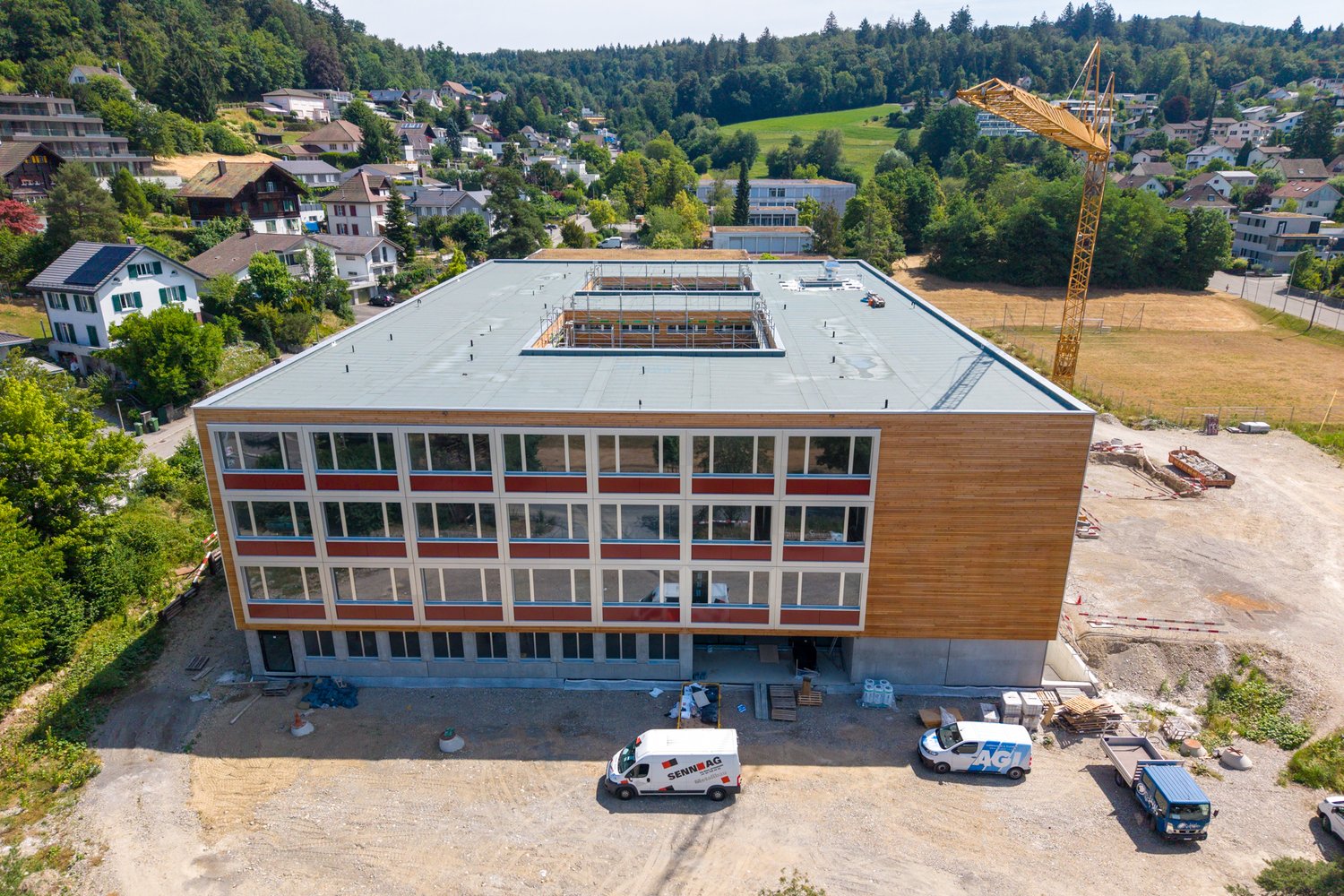 Drohnenaufnahme des Schulhauses in Zofingen