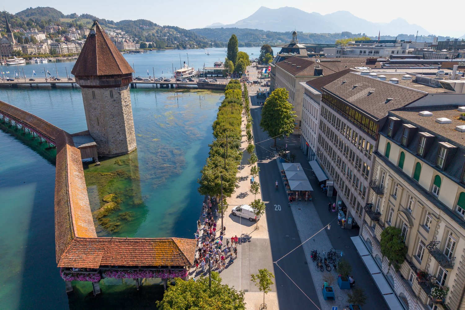 Drohnenaufnahme Wasserturm und Bahnhofstrasse in Luzern