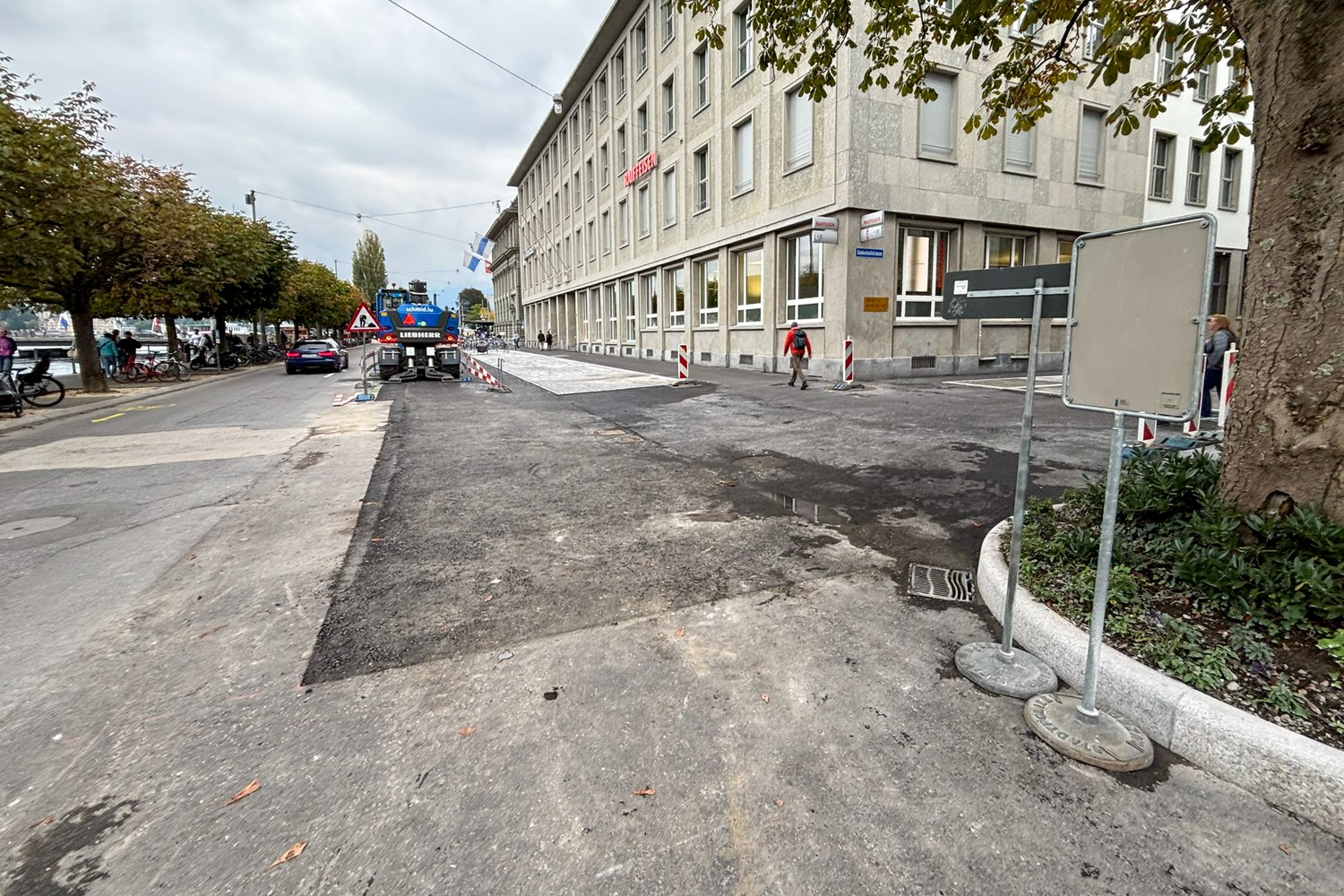 Belagsarbeiten an der Bahnhofstrasse in Luzern