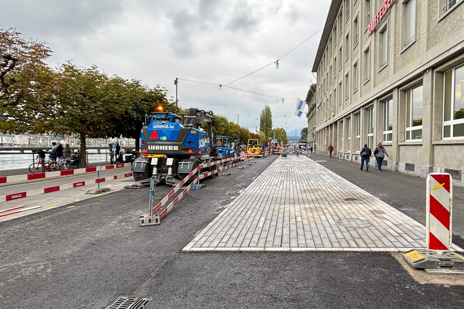 Belagsarbeiten an der Bahnhofstrasse in Luzern