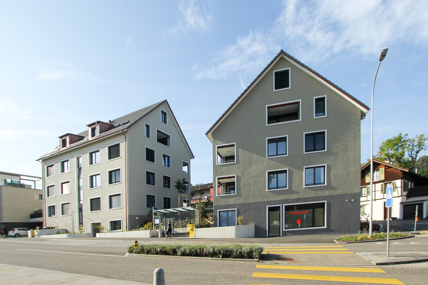 Fassade der zwei MFH an der Alte Landstrasse in Oberrieden