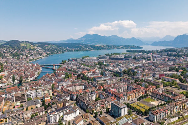Drohnenflug über die Stadt Luzern