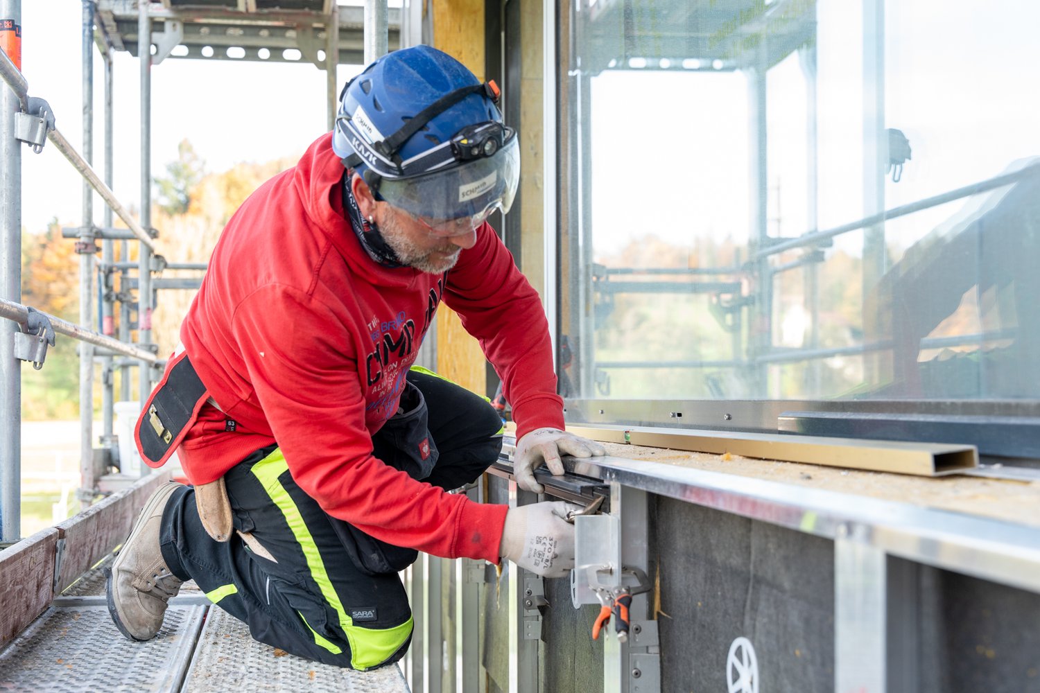 Fassadenbauer bei der Arbeit